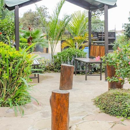 Palapye Motseleng Guest House מראה חיצוני תמונה