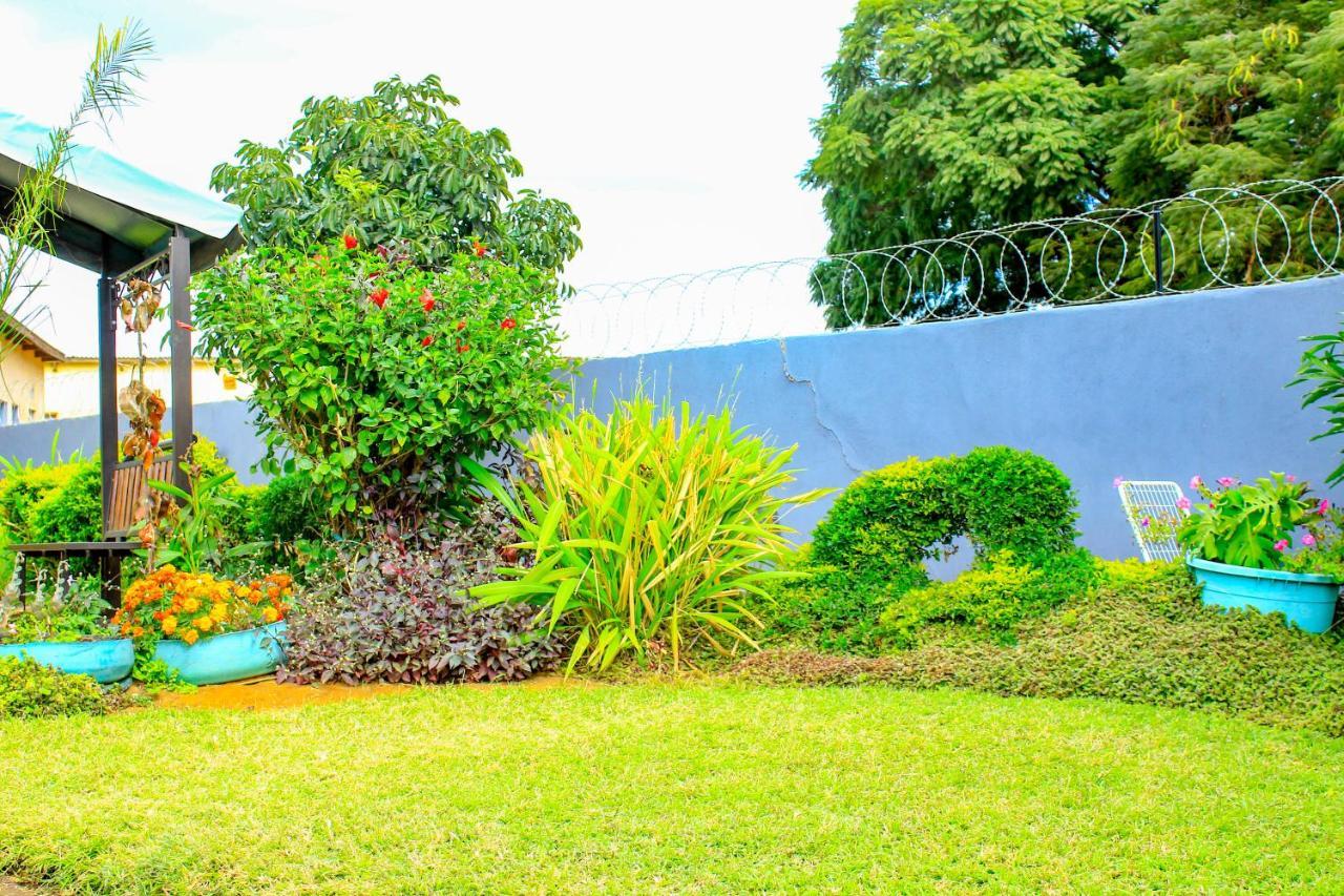 Palapye Motseleng Guest House מראה חיצוני תמונה