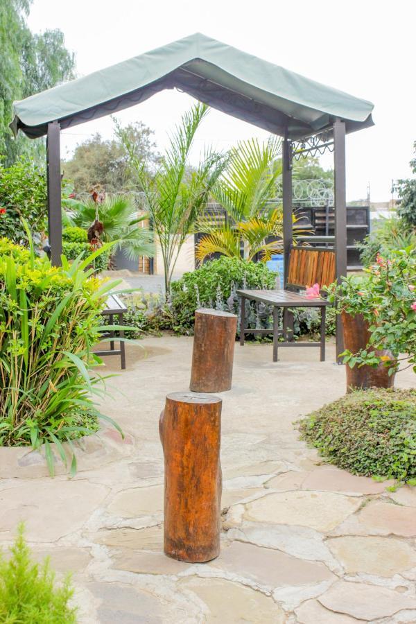 Palapye Motseleng Guest House מראה חיצוני תמונה