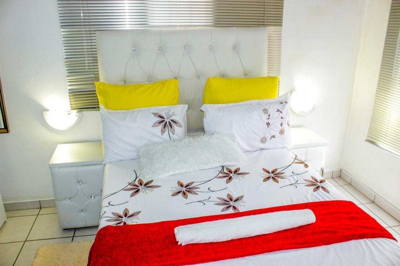 Palapye Motseleng Guest House מראה חיצוני תמונה